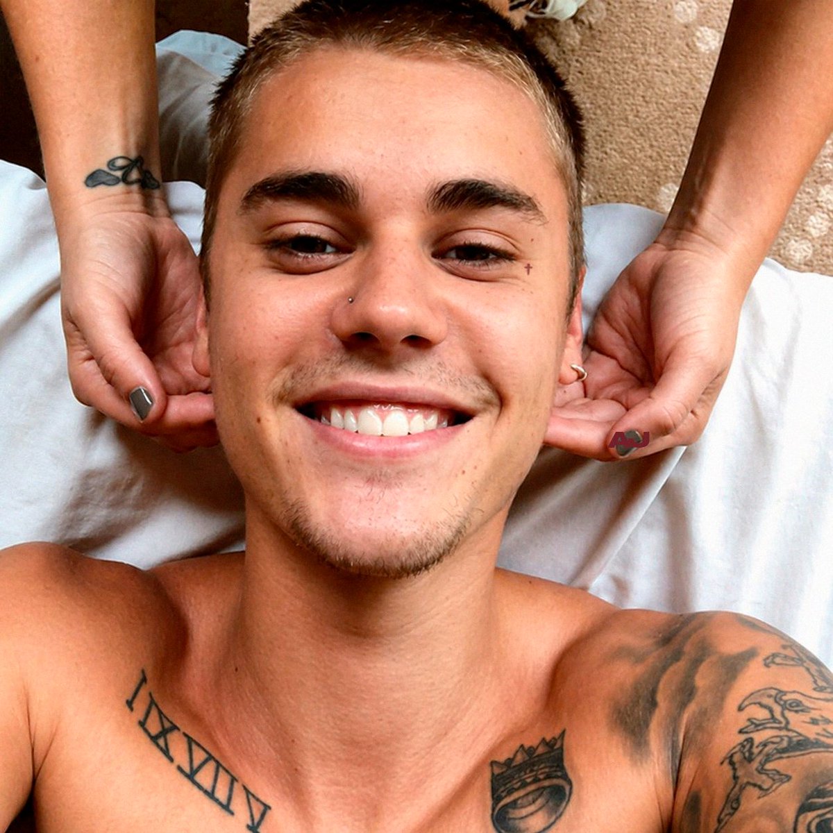 archivesjustins's tweet photo. buzztin https://t.co/R6m0rt3hfy
