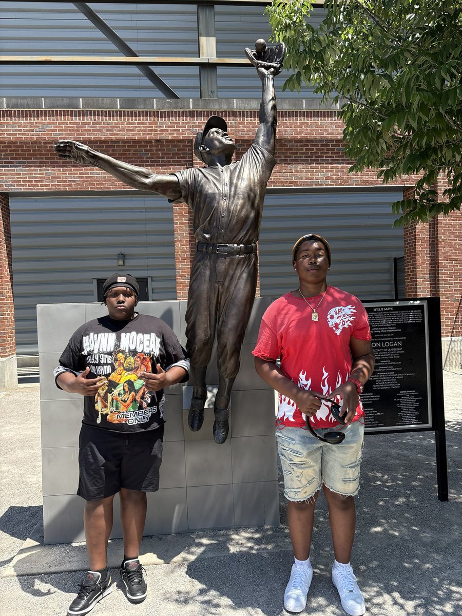 WestlawnTCS's tweet image. ⚾️ 8th Grade Falcons closed out the year at a @BhamBarons game! ☀️

From the bus ride to the ballpark, it was all smiles, laughs, and Falcon Pride—well deserved for a year of hard work! 💫

#WeAreWestlawn #FalconPride #WestlawnTCS  #WestlawnExplores

@TCSBoardofEd