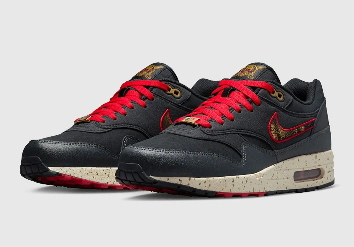 nut_history's tweet photo. Here's your official look at the Pittsburgh Pirates City Connect Air Max 1 shoes.

Coming "soon" https://t.co/hjtJEqFoDf