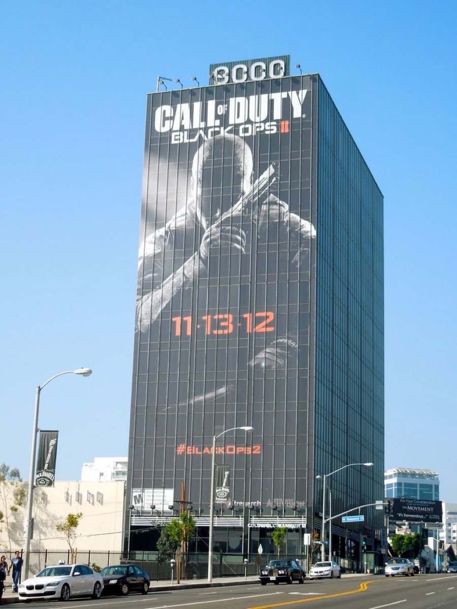 Out of Context Human Race tweet media