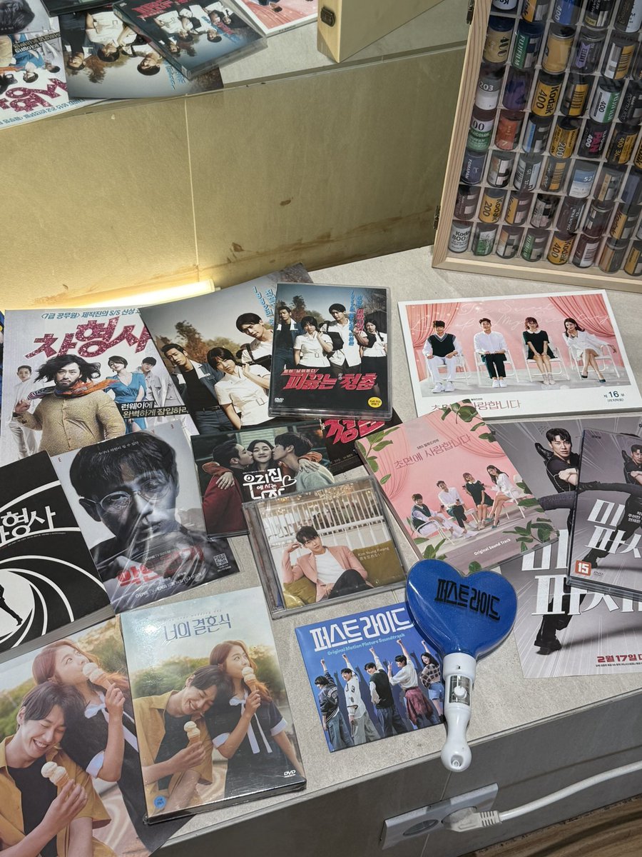 초초 tweet media