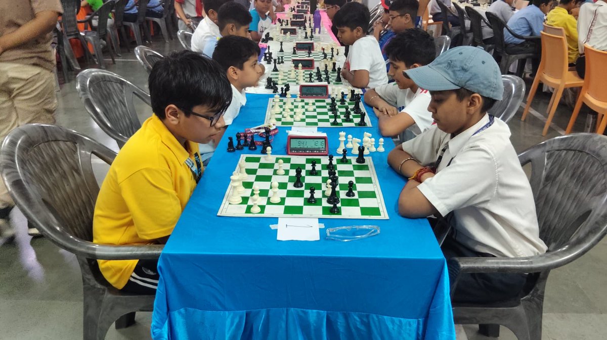 Indirapuram Public School, Crossings Republik tweet media