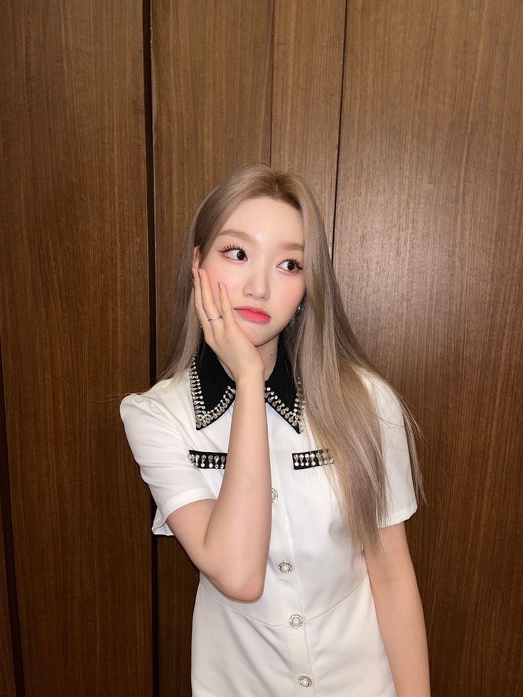1119vvogmedia's tweet photo. our pretty baby (  ᴗ͈ˬᴗ͈) *.ﾟ https://t.co/SxLwKa79oO