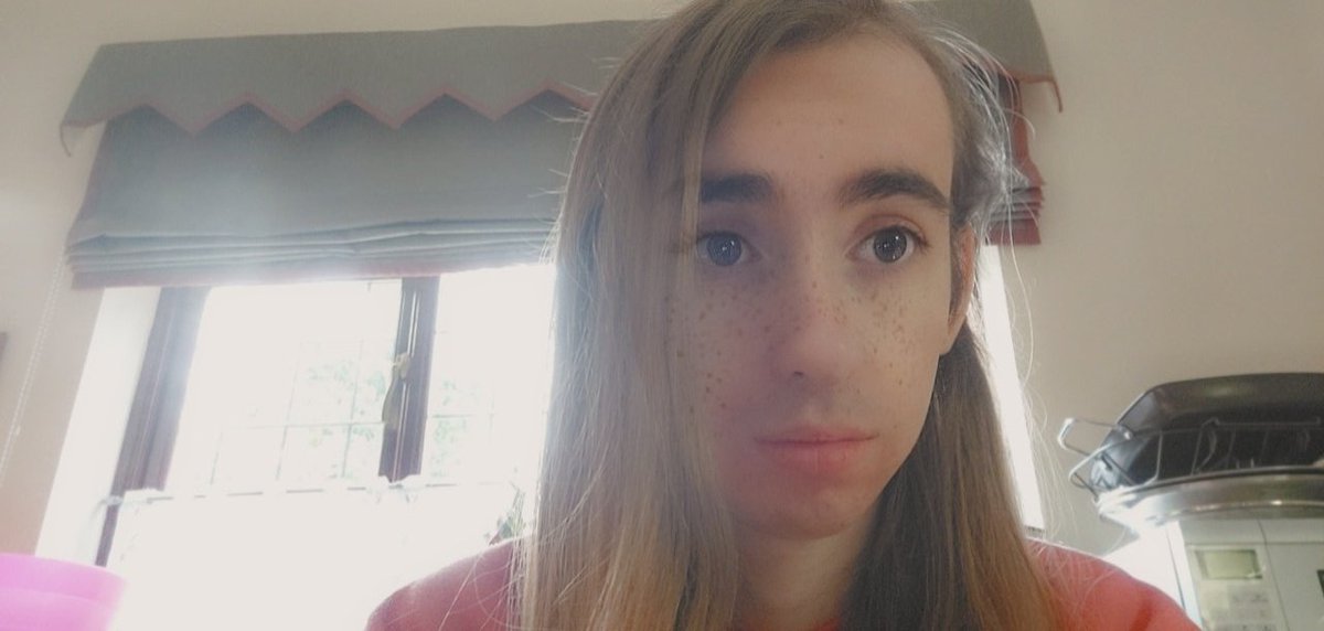 Anxieteepop's tweet photo. #transwoman #Trans #mtf #Bored #boredom #uk #TGIRL #transgender #pride #cuckbottom #maletofemale #transgenderwoman #bottomcuck #acne #lgbt #lgbtq https://t.co/OyJd0FNvon