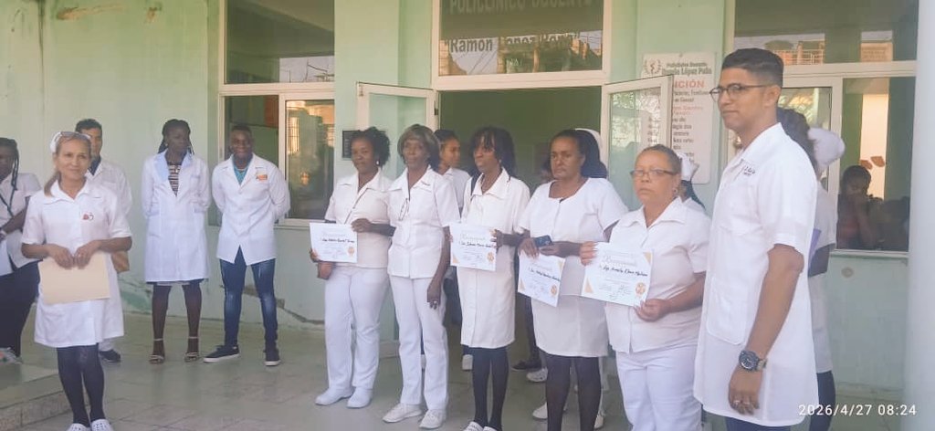 lpenastgo's tweet photo. Inicia el Área de Salud Ramon López Peña la Campaña de Inmunizacion Antipolio, colofón que fue propicio para estimular las enfermeras destacadas en la Puericultura en el mes dedicado a la actividad.
@OKindelan44925 
@direccion_cuba 
@suniel_johnson 
@DPS_Santiago https://t.co/58I3yFZRuK