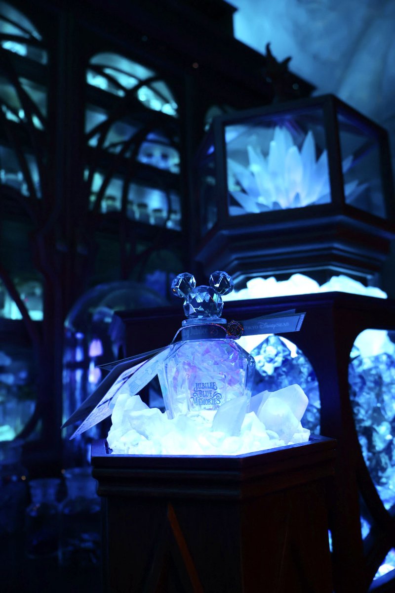 ひーる tweet media