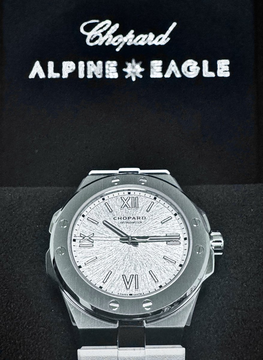 弁護士　岩崎隼人 tweet media