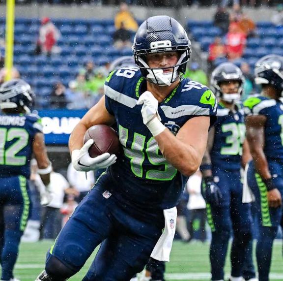 nacionpatriots's tweet image. Los #Patriots dejaron en libertad al TE Marshall Lang según múltiples reportes.

Inicialmente fue contratado para las escuadras de práctica en diciembre del año pasado y en febrero fue firmado a un contrato reserva/futuro.