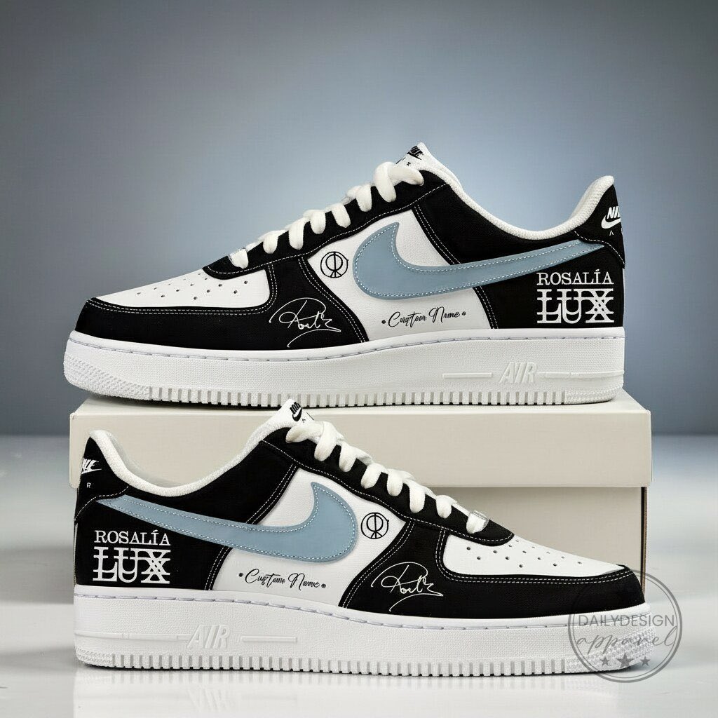 DailyshopUSA2's tweet image. The perfect blend of music and style! 🌹✨
Two limited edition Rosalía "LUX" customs on Air Jordan 1 &amp;amp; AF1. Which one is your vibe? 👟🔥
#RosaliaLUX #CustomSneakers #AirJordan1 #AF1 #SneakerStyle
👉 Link here:
dailydesignapparel.com/product/rosali…
dailydesignapparel.com/product/rosali…