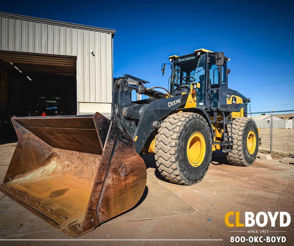 CLBoydCo's tweet image. Get the job done with this 2024 John Deere 644G Wheel Loader.

💲 Price: $192,500
🕒 Hours: 2,351
📍 Location: Oklahoma City, OK

Learn more: bit.ly/4rmaWIk
#MachineMonday #UsedEquipmentForSale #JohnDeere #WheelLoader