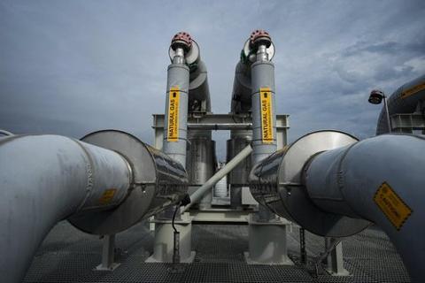 swroos's tweet photo. The Sunrise expansion would add 300 million cubic feet per day of transportation capacity. https://t.co/RMNmnwkrmj https://t.co/TR6PY4MNoh