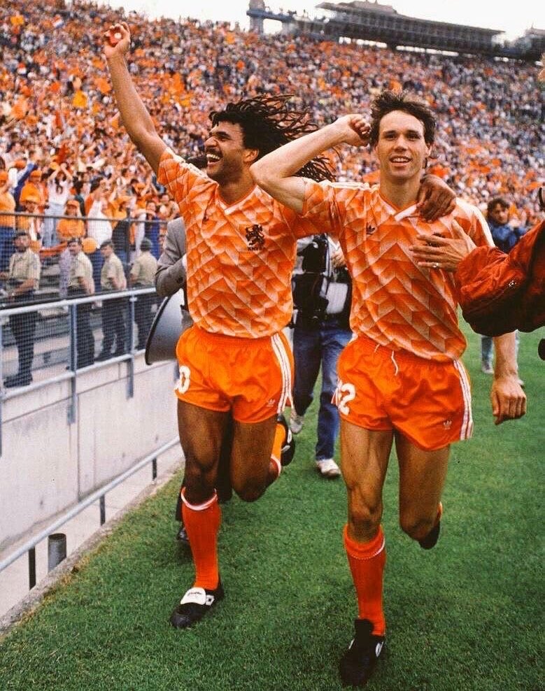 Footy Timeless tweet media