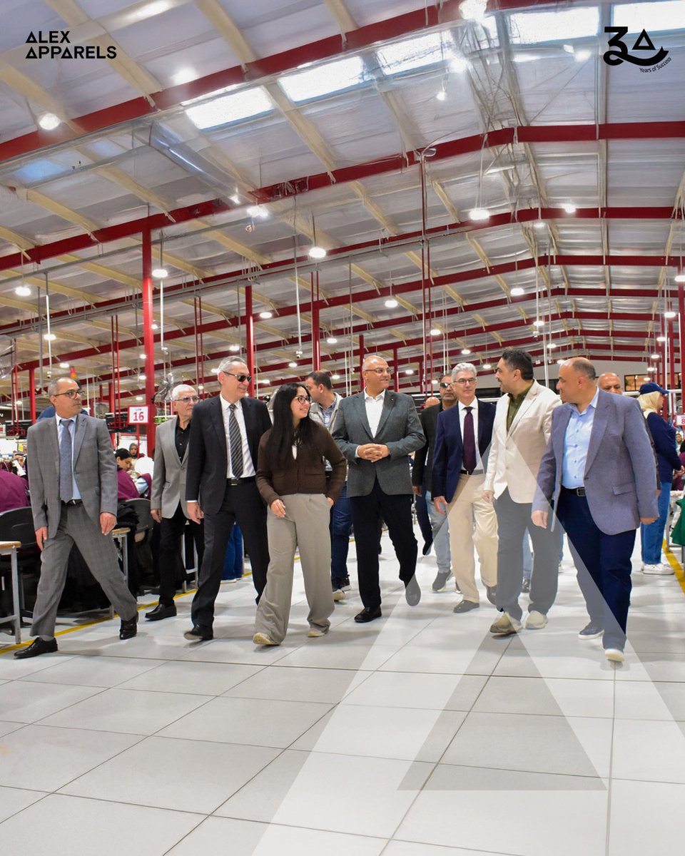 AlexApparelseg's tweet image. تشرفنا في اليكس اباريلز باستقبال السيد محافظ الإسكندرية، المهندس أيمن عطية، برفقة رئيس قسم التجارة في الاتحاد الأوروبي، السيد نيكولاوس زاميس، والوفد المرافق. 🤝👌

#alexapparels #sustainability #textile