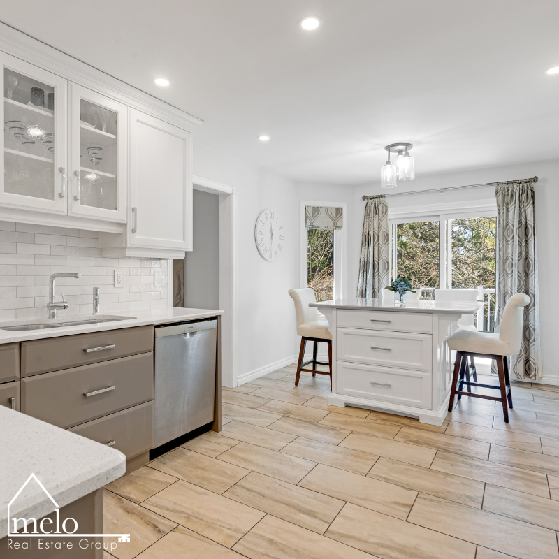 TelmaRealtor's tweet photo. N e w  L i s t i n g ☀️

Elevated Elegance In Hespeler Village! This 4+1 🛏️, 4 🛁 Regal Residence Makes A Classy First Impression With Grand Staircase Entrance, Setting A Sophisticated Tone With An Interior Designer's Flair.

Book Your Private Showing Today 📲 905.271.5127 https://t.co/YkEcqk0glA