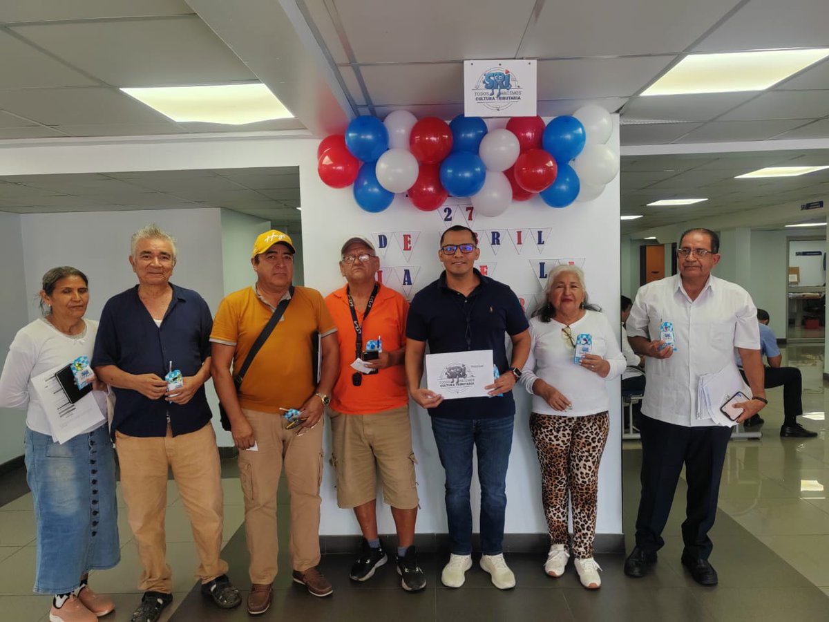 DValenzuelaSRI's tweet photo. Además, nuestras agencias del Sur, Centro y Milagro se unieron en esta celebración. https://t.co/Ri2b03GHD8