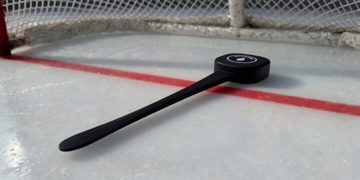 1Maverick tweet media