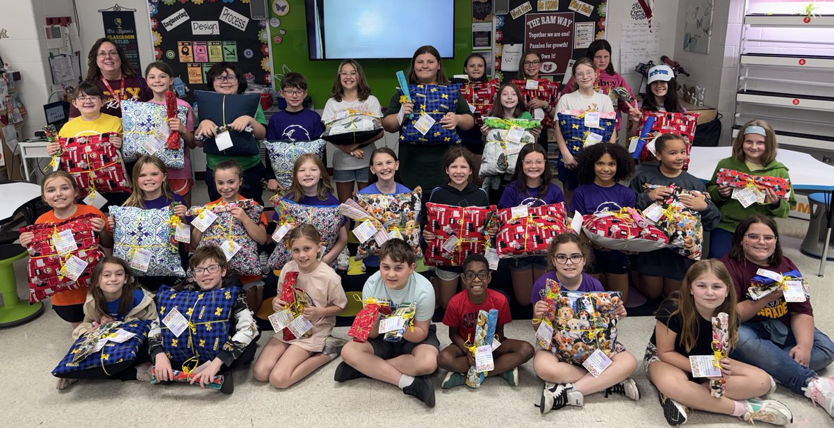 CoyOCSSteam's tweet photo. In the last three years, our students have donated over 100 pillows and placemats to the elderly community in Oregon. Here are pictures of our most recent donation at Gardens of St. Francis! I'm so proud of our Sewing Club students!! @Coy_Rams https://t.co/xQLAnB5QJk