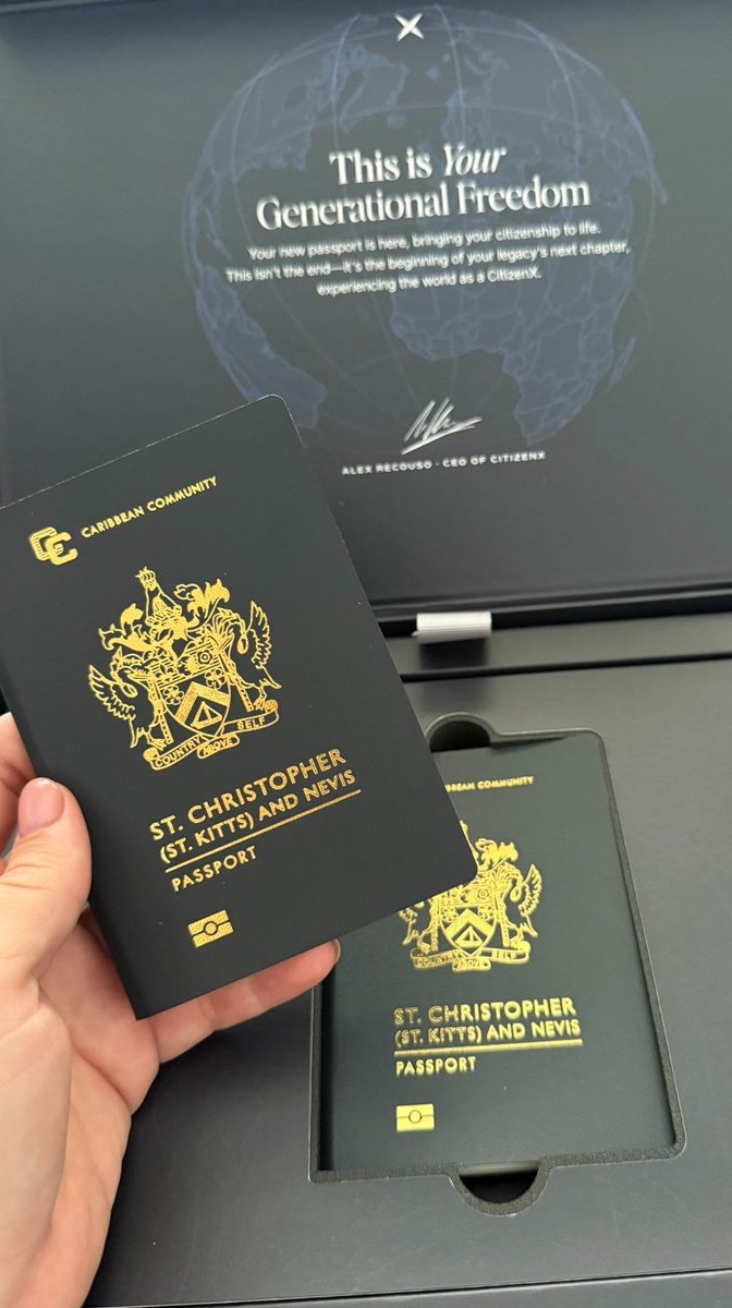 CitizenX's tweet photo. Family of 4. 
3 different nationalities. 
0 passports shared amongst all of them.

$299,105 later and they all have a joint Plan B passport.