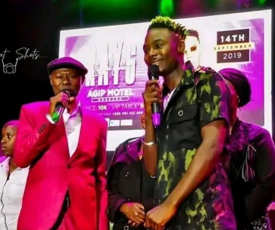 Wills_wa_RayG's tweet photo. From Grass to Grace ,We thank God He gave us RAY.G ๐ฅฐ now Uganda's Biggest international artist #rayg #followers https://t.co/eRENoowfrt
