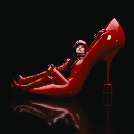 l∀UREN tweet media