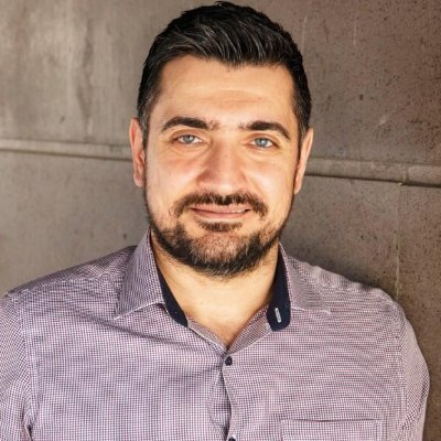 ajansoteki's tweet photo. 'Gıda Dedektifi' adıyla tanınan Musa Özsoy, gazeteciler İsmail Saymaz ve İsmail Küçükkaya'nın, Ülker Gıda tarafından fonlandığını iddia etti. https://t.co/qBtt4b7hyJ