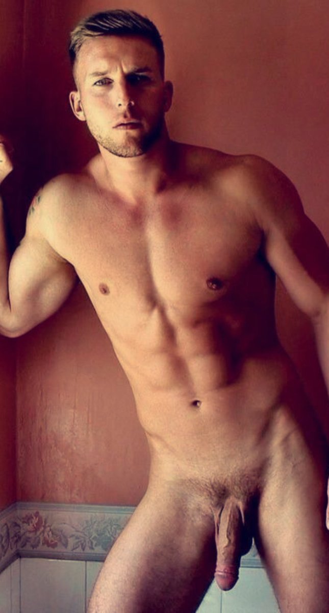 Jake’s Hot Guys tweet media