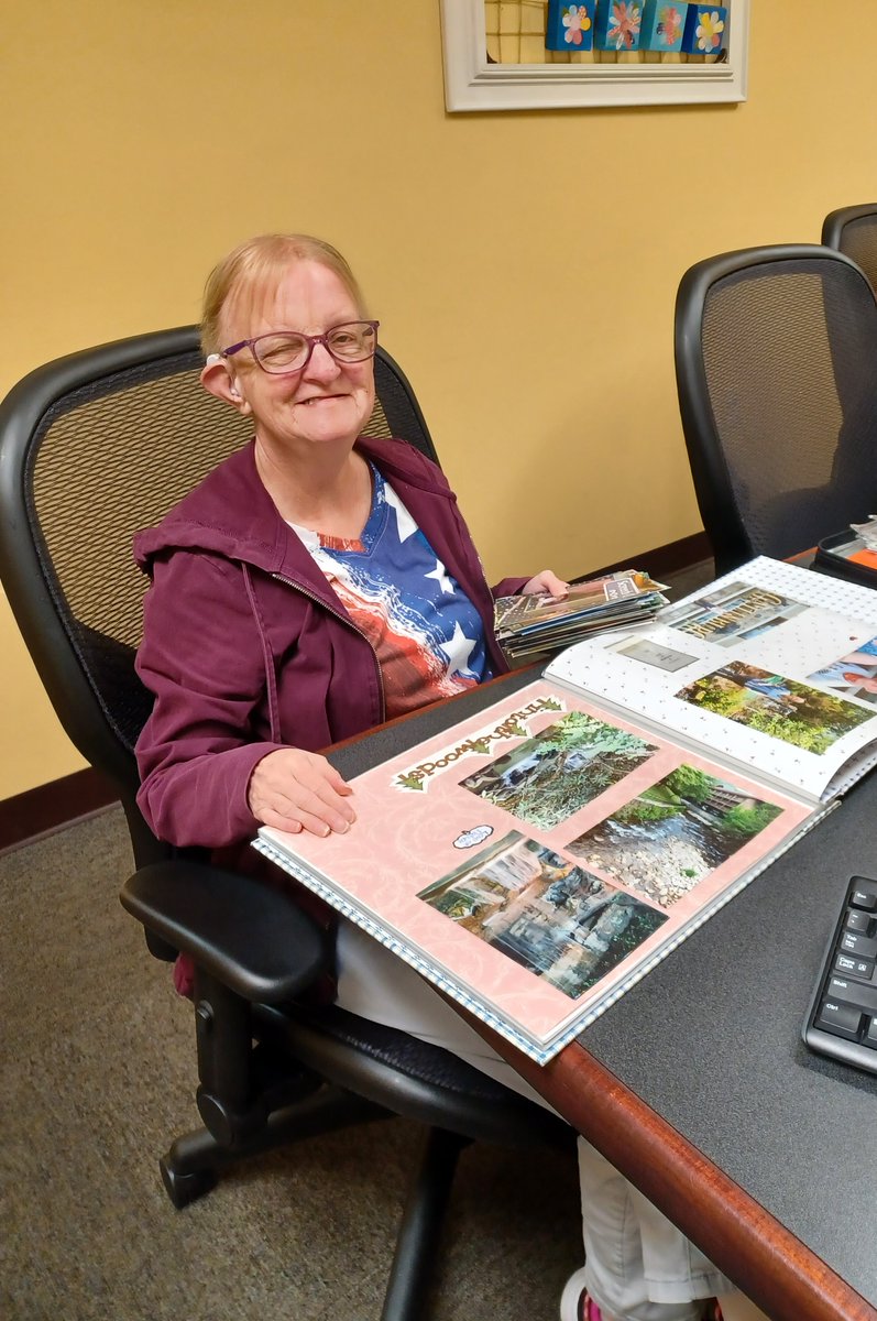 Proudworks1973's tweet image. Creativity was flowing at Proudworks during Scrapbooking Group! ✂️📸💙

Clients shared memories, expressed themselves, and created something special together.

#Proudworks #Creativity #CommunityVibes