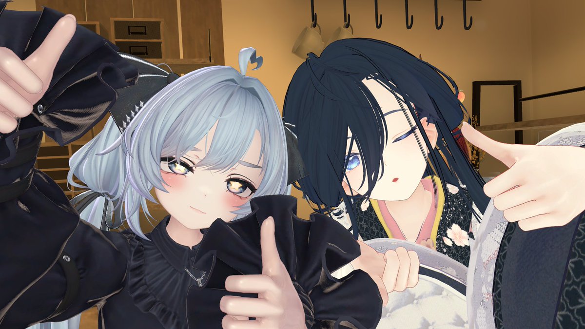 trigger_VRC's tweet photo. 最近アバター改変した者どうしで撮影会📷✨ https://t.co/S2VUXjoICD