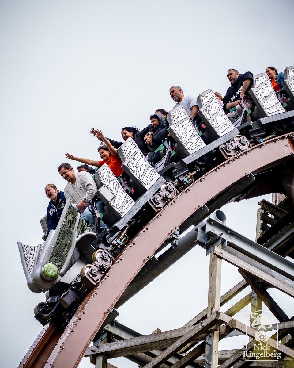 RingelbergNick's tweet photo. Untamed? 🎢😅
No way hoezee… of nog een keer, en nog een keer?

Welk team ben jij? 👇

#untamed #walibiholland #rollercoaster #achtbaan #themepark #pretpark #thrillride #adrenaline #rollercoasterlife

📍 walibi holland https://t.co/ucYXR52Ua3