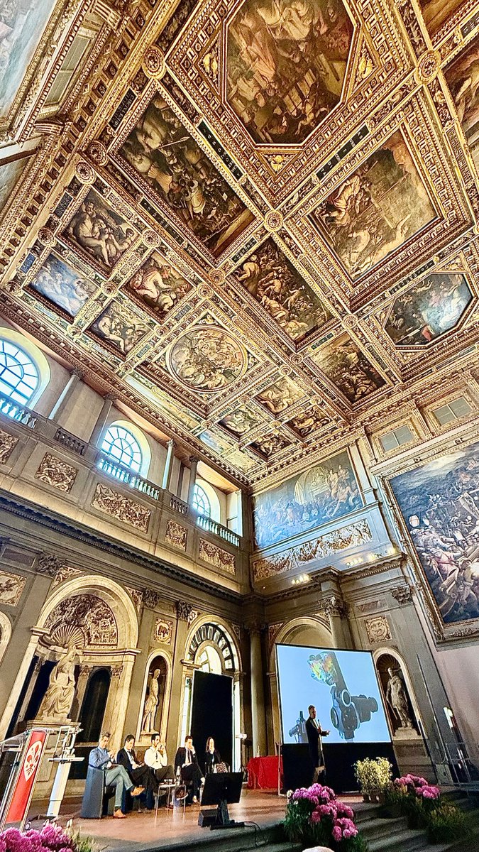 ETorresNetto's tweet image. Palazzo Vecchio, Florence, Italy — an exceptional setting.
Congratulations to Cso Strumenti Oftalmici. Advancing patient care through technology at the highest level.
#Ophthalmology #Cornea #Keratoconus #RefractiveSurgery #Crosslinking #MedicalTechnology #Innovation #PatientCare