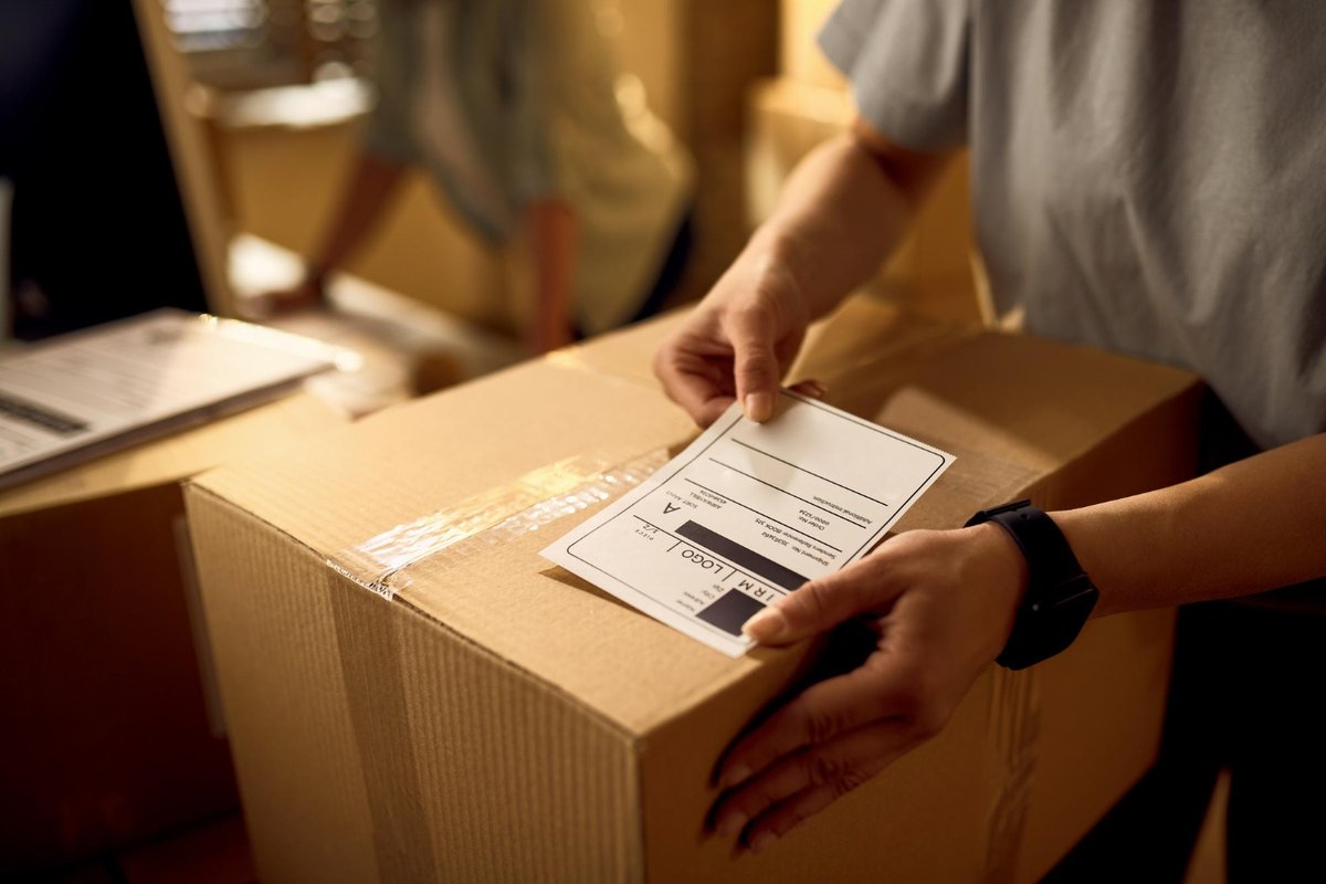 TheBoxDepot's tweet photo. Still Haven’t Packed That Box? 😅📦

Skip the hassle—let the pros handle it.

✔️ Secure packing
✔️ Shipping done right
✔️ Pickup available

👉 Drop it off or schedule today!
https://t.co/vCzXXE5iCF

#ShippingMadeEasy #PackingExperts #NoStress https://t.co/iQH30ParBd