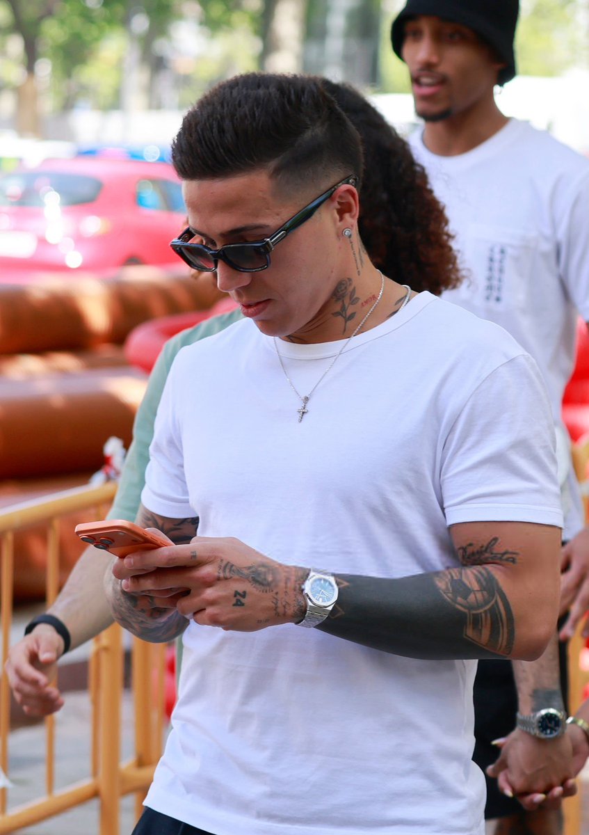 Elvis Tunde tweet media