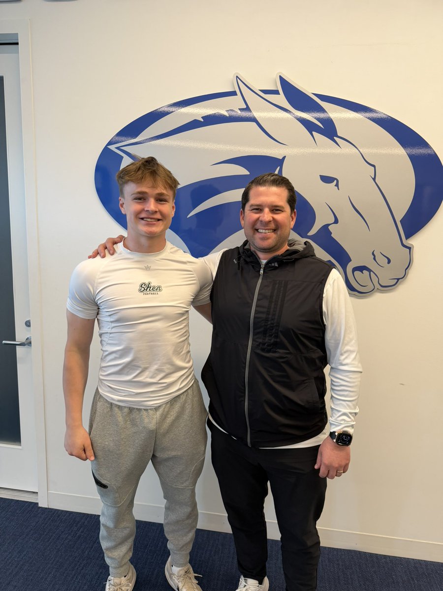 LiamOShea2027's tweet image. Thank you @CoachMaxWarden and @BallCoachC for having me out to see campus! Loved the tour and getting a chance to watch film, looking forward to getting back up to campus soon‼️ @Colby_Football @CoachBClawson 
#2027WR #ATH #gomules