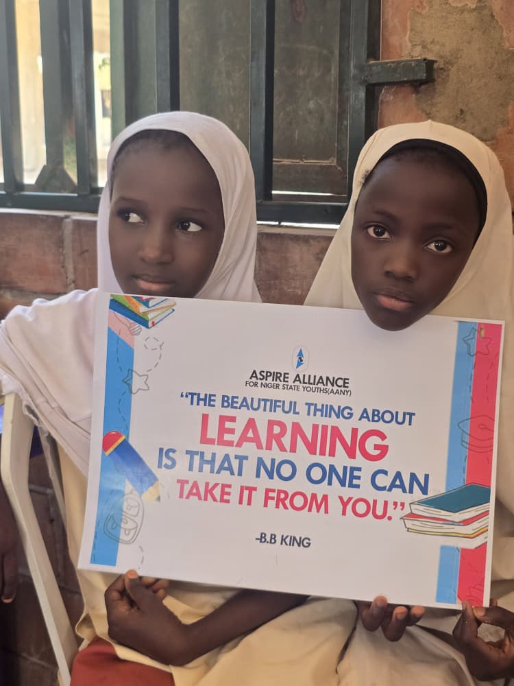 Hauwajiyah01's tweet photo. Meanwhile we did a thing today #PBTS 2.0 was lovely.
Thank you @aspirealliances and the amazing vols on board for doing what you know how to do best.💙💙💙🎉 https://t.co/fWkxSA5wuJ