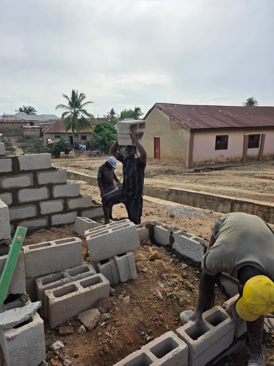 Astronaut4113's tweet image. Ok #BOSS 
Am already doing my daily hustle just to bag💰 more #WKC it never been easy,
But if can make $10k you go be my mentor.
And I will have to come see you one on one.
Please don't say no sir 🙏🏼 🙏🏼 🙏🏼 🙏🏼