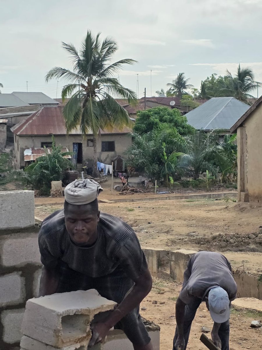 Astronaut4113's tweet image. Ok #BOSS 
Am already doing my daily hustle just to bag💰 more #WKC it never been easy,
But if can make $10k you go be my mentor.
And I will have to come see you one on one.
Please don't say no sir 🙏🏼 🙏🏼 🙏🏼 🙏🏼