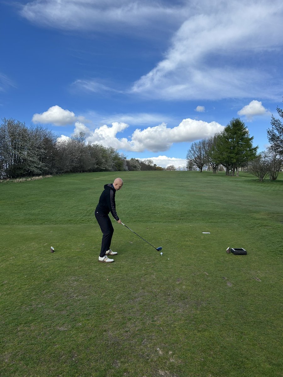 CoatbridgePE's tweet image. Thanks to @Drumpellier_GC for allowing the boys &amp;amp; @Mr_MurphyPE access to tee times for National 5 &amp;amp; Higher pupils last week. Impressive ball striking and some good scoring from all 5 boys - well played Ewan, Carrick, Oscar, Callum &amp;amp; Aaron. #Golf #PE