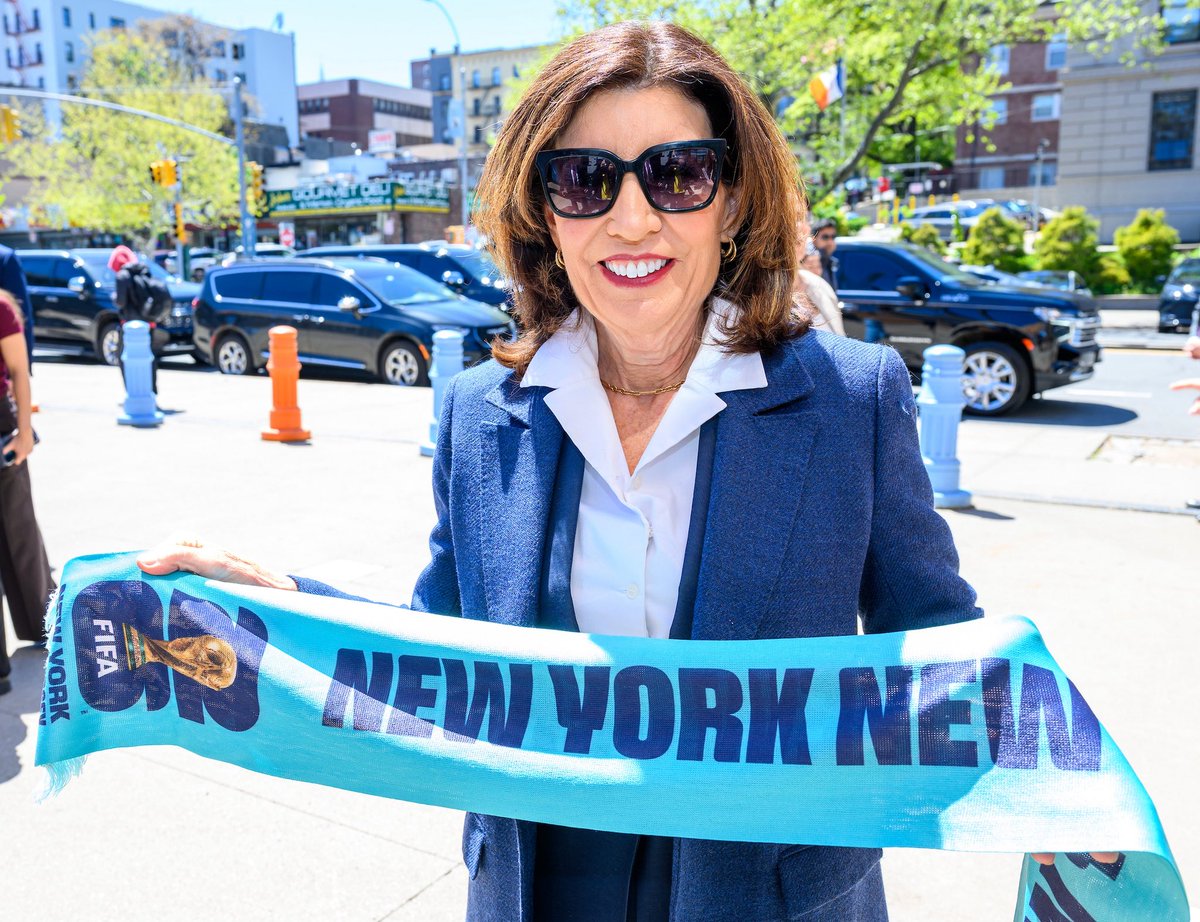 Governor Kathy Hochul tweet media