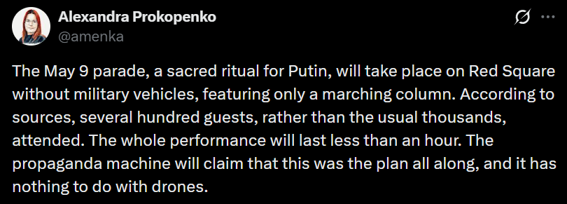 wartranslated's tweet photo. The Russians have decided to hold the ceremony after all, but without any military equipment. The event itself will last less than an hour, but that was the plan all along. Everything is going according to plan. https://t.co/m2ZOR2kqgh