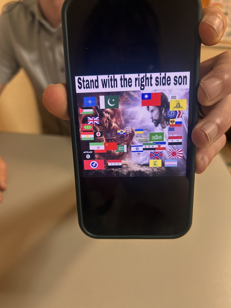 Aspen goes birding⛸️ tweet media