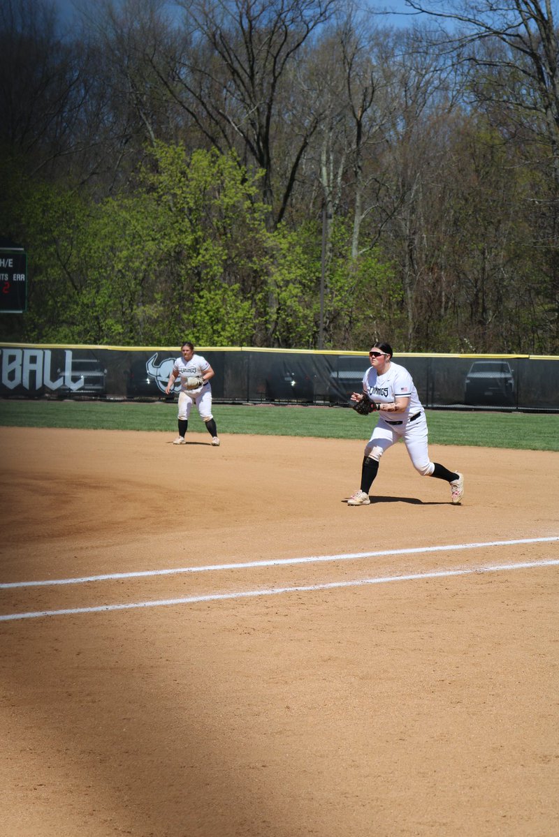 HVCC_Softball tweet media