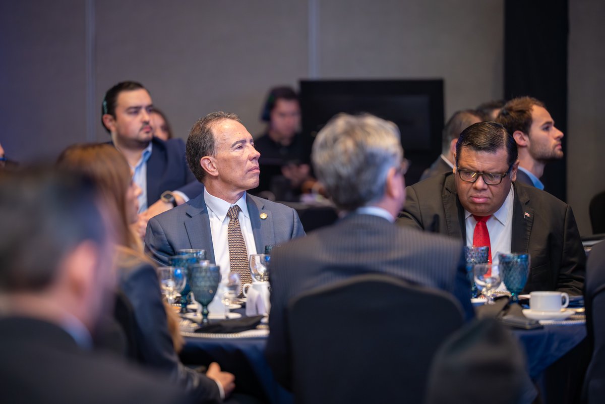 Banco de Guatemala tweet media