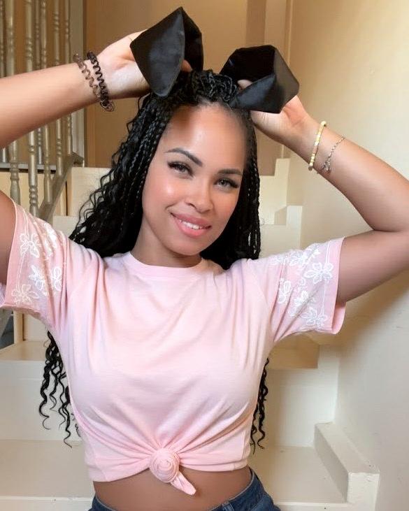 Jasmine Peterson 😈 tweet media