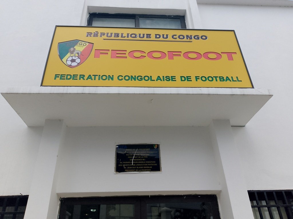 DRCPF1's tweet image. 🚨 Football congolais en crise : luttes de pouvoir, intérêts personnels, plombent la FECOFOOT.
Pendant que certains se disputent les postes, le football recule.
L’urgence est claire : reconstruire, pas s’imposer.
#Caf #Fifa #Fecofoot #congo #Diaspora

@DRCPF1