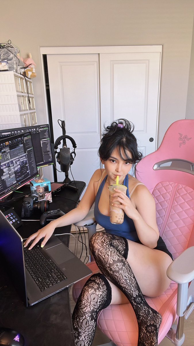 CodeMiko tweet media