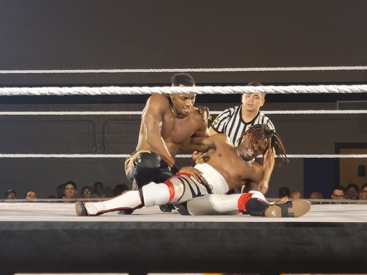 CarlosStoneking's tweet photo. @MalikBladeWWE Thank you ma dude #TheFreak https://t.co/cJyD3vkLgn