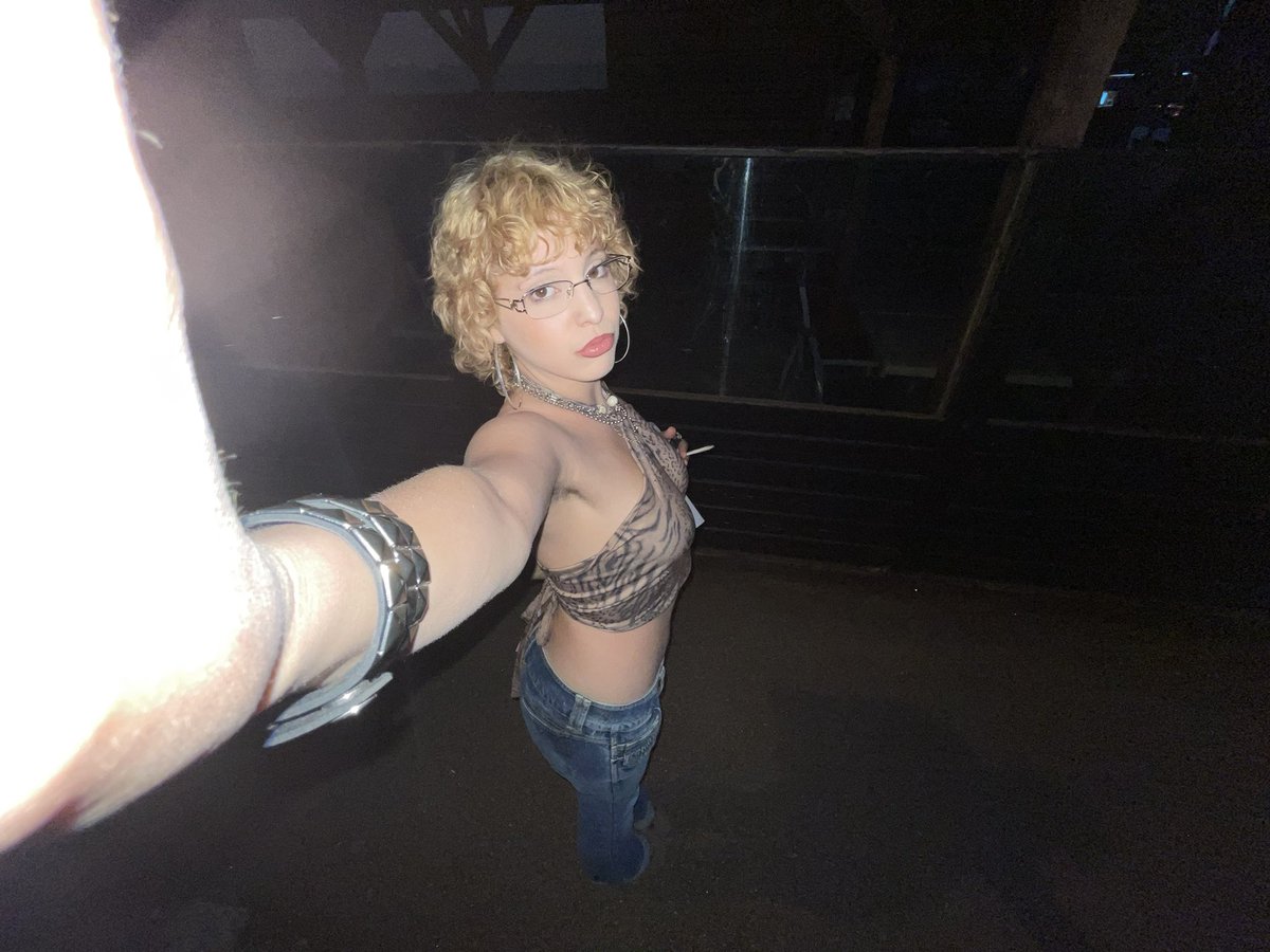 cassie ꨄ tweet media