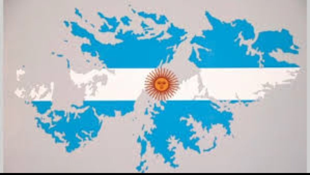 Lo extra y lo e terretre tweet media