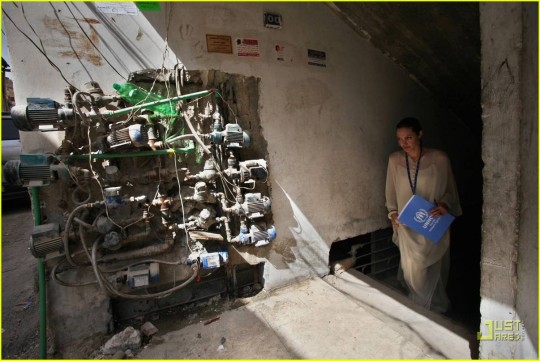 Toastiewiththe's tweet image. #AngelinaJolie 
angie's rainbow
Syria &amp;amp; Jordan October 2009
#UNHCR mission