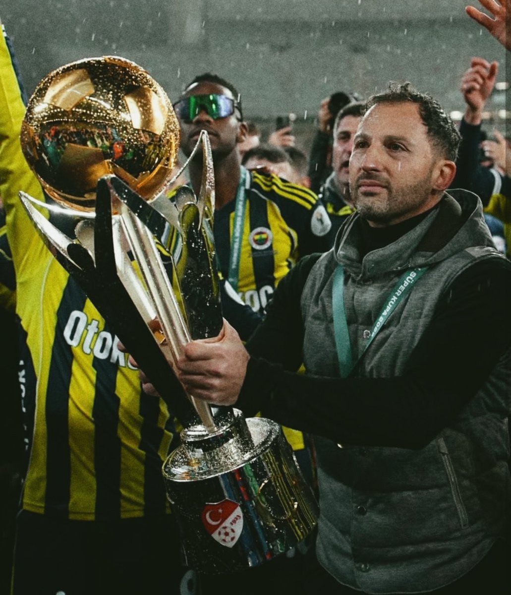 Daily Fenerbahçe tweet media